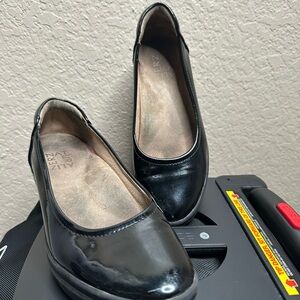 Naturalizer Black Women's Flats